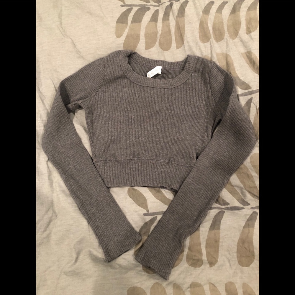Alo yoga cropped sweater